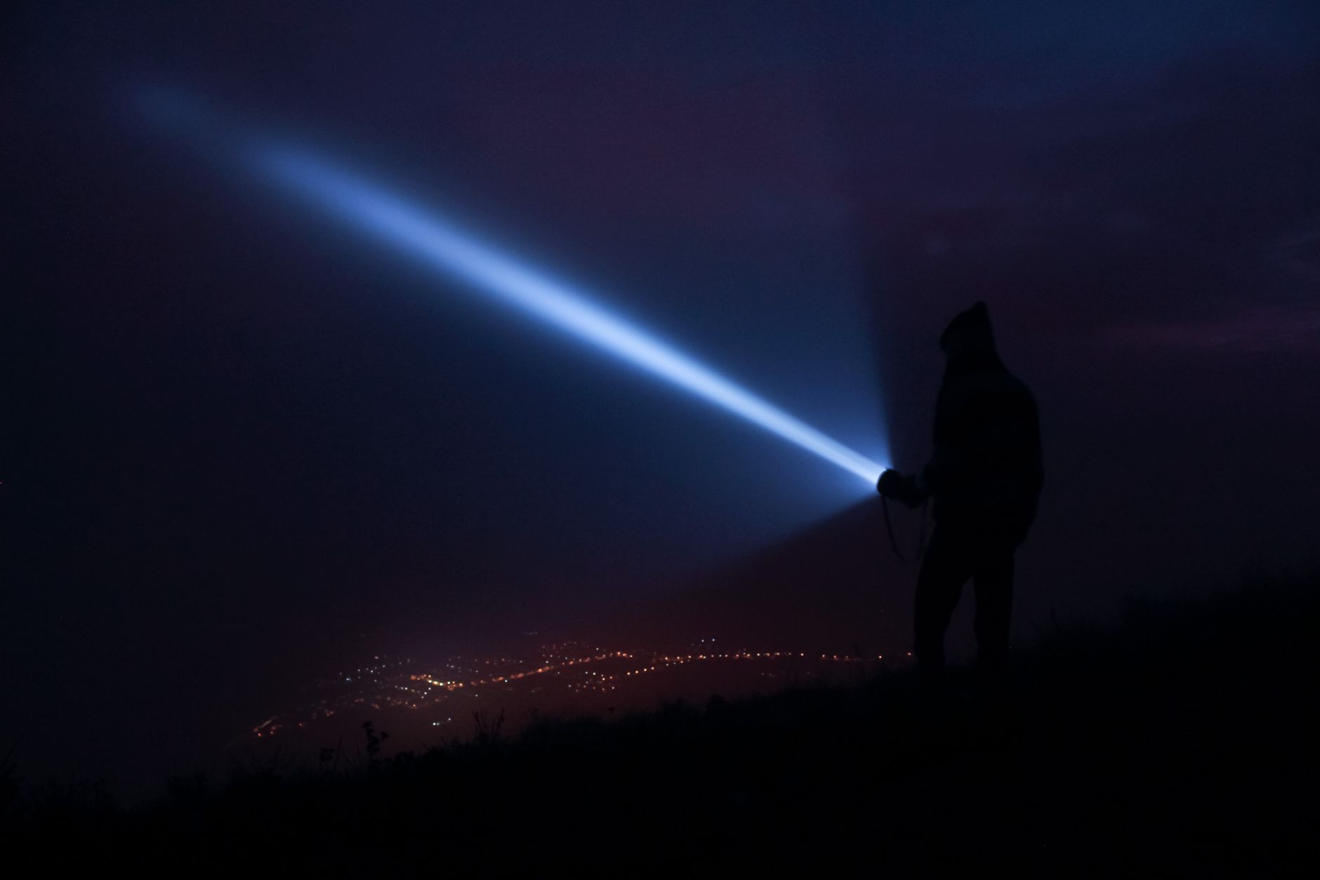 Fenix vs. Olight Flashlights: Which Brand Fits Everyday Carry?